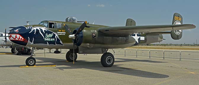 North American B-25J Mitchell N5672V Betty's Dream, April 29, 2016